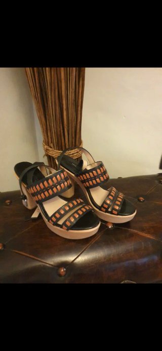 Tacones Mango chica
