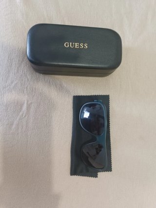 Gafas de sol Guess Teal y Negras