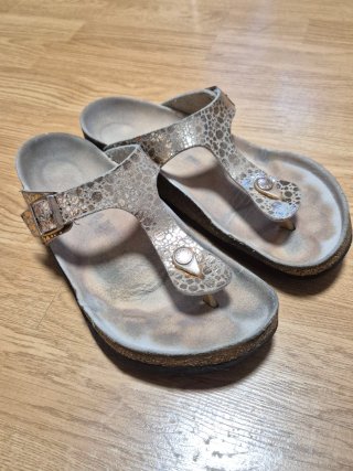 Sandalias Birkenstock Beige/Oro Talla 42