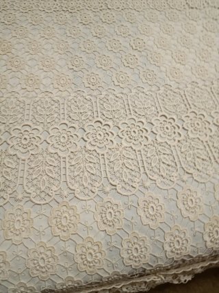 Colcha ganchillo beige 135