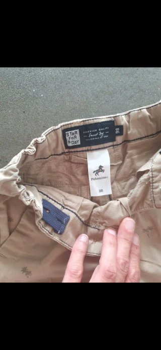 Bermudas niño C&A palmeras