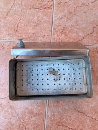 Herramienta médica antigua
