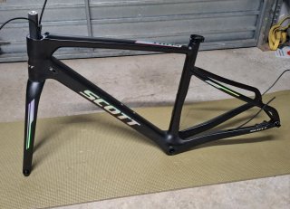 Cuadro y horquilla gravel carbono