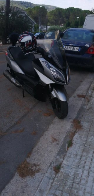 Kymco Super Dink 125cc - Batería y Ruedas Nuevas