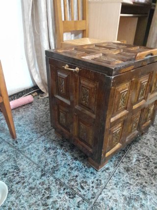 Baúl antiguo Madera Hecho a Mano