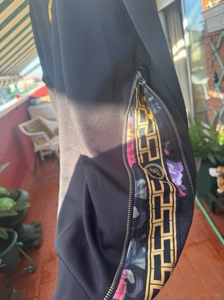 Sudadera SikSilk Negra con Logo Dorado