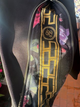 Sudadera SikSilk Negra con Logo Dorado