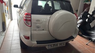 Toyota RAV4 2011