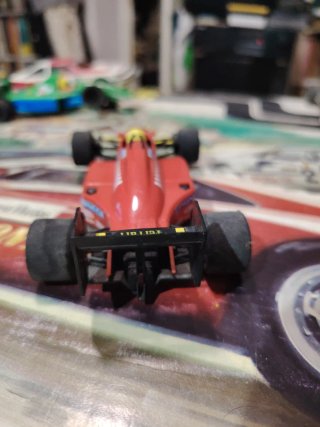 Ferrari F1 87 Rojo exin