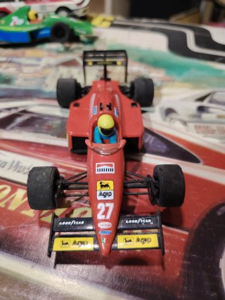Ferrari F1 87 Rojo exin