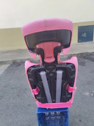 Silla de coche infantil rosa
