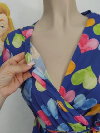 Vestido Azul con Estampado de Corazones