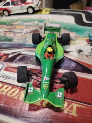 Scalextric Jordan F1 7UP