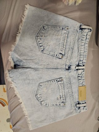 Shorts vaqueros Stradivarius Talla M