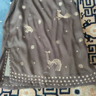 Vestido vaporoso bordado