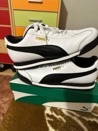 Zapatillas Puma Roma Blancas y Negras casi nuevas