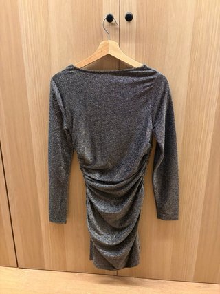 Vestido plateado brillante