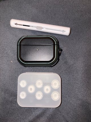 Airpods Pro 1 Incluye herramienta de limpieza