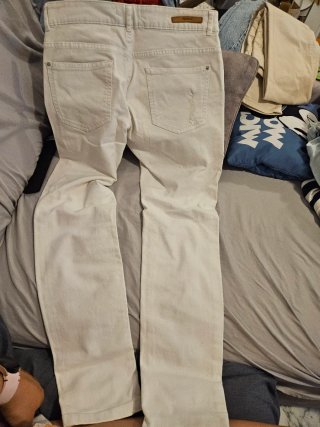 Vaqueros blancos rotos