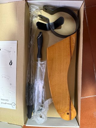 Jamonero madera con cuchillo y afilador