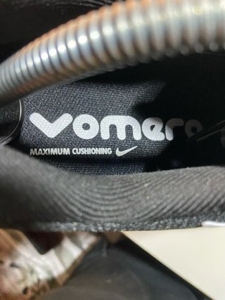 Nike Vomero 18 Scarpe da Corsa Uomo Donna