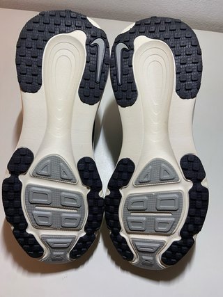 Nike Vomero 18 Scarpe da Corsa Uomo Donna