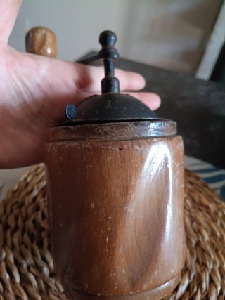 Macinino Tre Spade vintage legno metallo