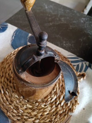 Macinino Tre Spade vintage legno metallo