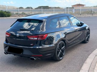 CUPRA Leon 2016 en perfecto estado. Libro de revis