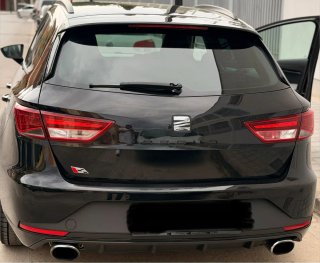 CUPRA Leon 2016 en perfecto estado. Libro de revis