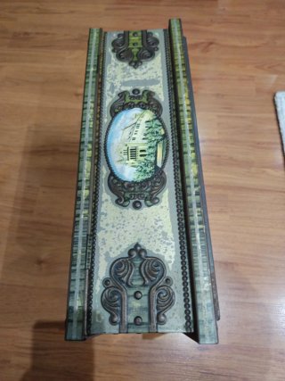 Caja de metal grande