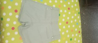 Pantalón corto Salsa verde