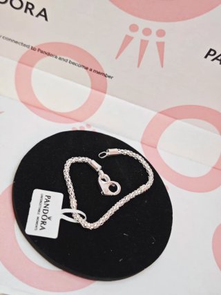 Pulsera Pandora Corazón Engastado 18cm