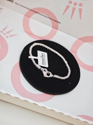Pulsera Pandora Corazón Engastado 18cm
