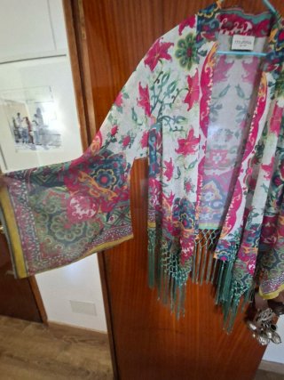Pantalones anchos con estampado floral