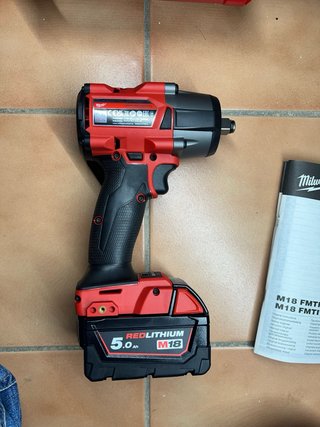 Pistola de Impacto Milwaukee M18 FUEL 1/2