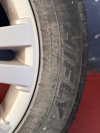 Llanta de aluminio Citroen C5 215/55R16