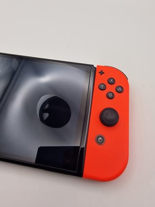Nintendo Switch OLED Rosso e Blu 64 GB