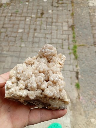 Calcite minerale grezzo