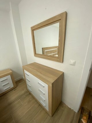 Dormitorio de matrimonio con armario