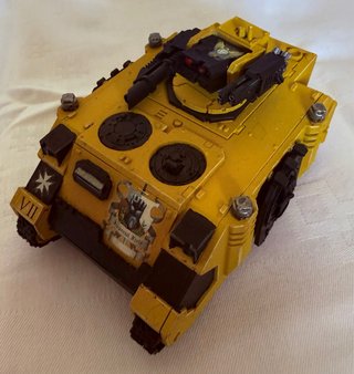 Tanque mando Puños Imperiales Warhammer 40k