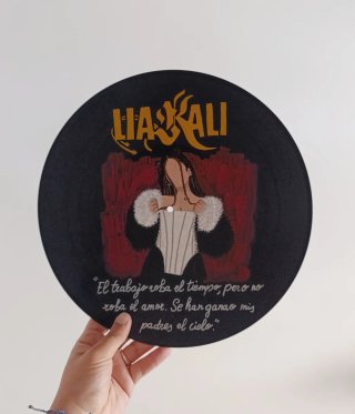 Vinilo pintado a mano Lia Kali