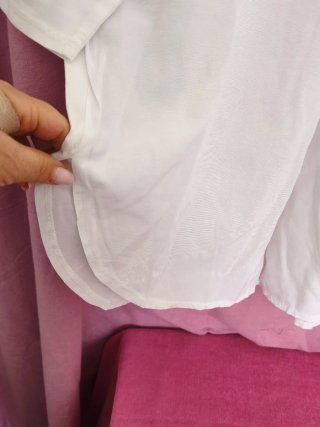 Camisa branca comprida manga a 3/4
