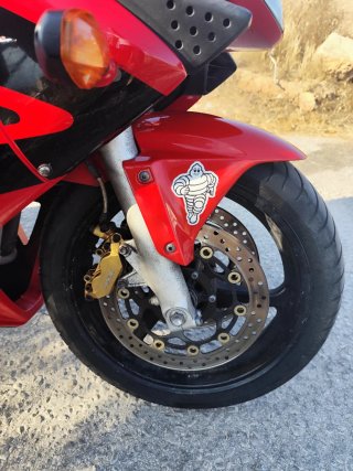 Honda CBR 600rr Roja Deportiva