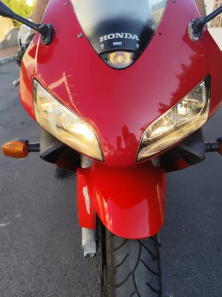 Honda CBR 600rr Roja Deportiva