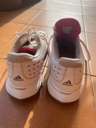 Zapatillas Adidas Tenis/Padel Blancas y Rojas