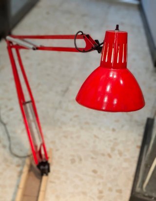 Lámpara Flexo FASE Roja Metálica