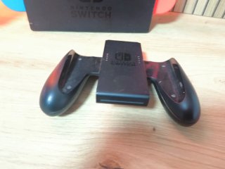 Nintendo Switch Azul y Rojo muy completa