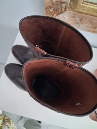 Botas camperas de cuero marrón