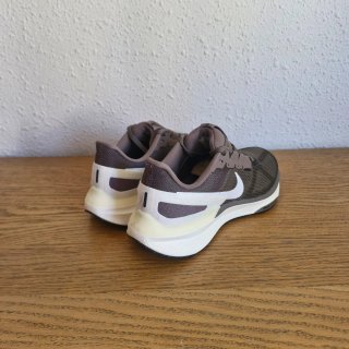Zapatillas Nike Air Zoom Structure 25 Marrón